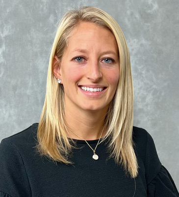 Headshot Lindsay Boudreau